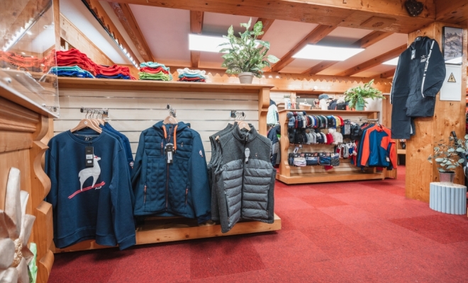 Ski and Snowboard Shop Les Gets - Nevada Sports